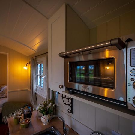 The Pleasant Hut At Mountpleasant Farm Villa Ulverston Bagian luar foto