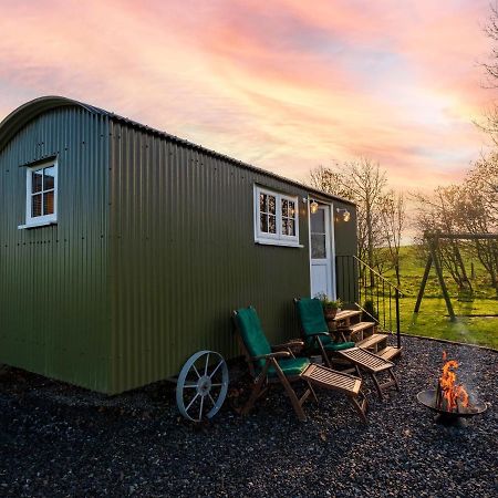 The Pleasant Hut At Mountpleasant Farm Villa Ulverston Bagian luar foto