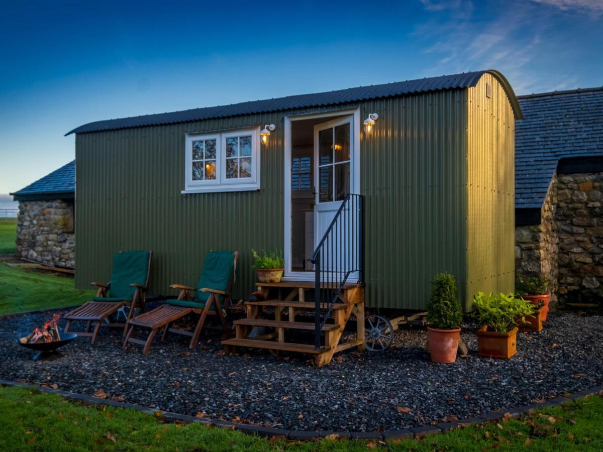 The Pleasant Hut At Mountpleasant Farm Villa Ulverston Bagian luar foto